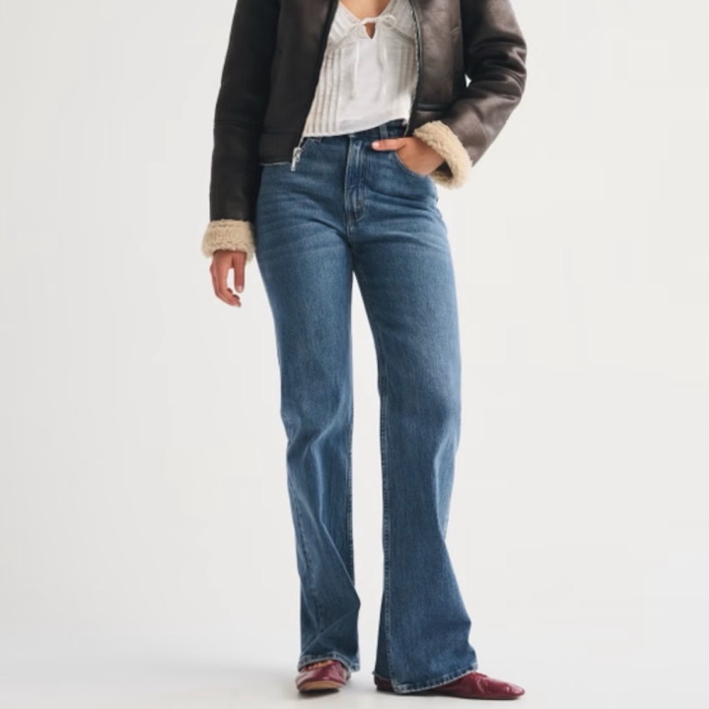 Abercrombie & Fitch The 90’s Relaxed Jean High Rise | Size 29/8 Regular
